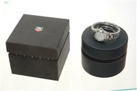 Lot 643 - Ladies' Tag Heuer Aquaracer stainless steel...