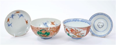 Lot 117 - Two late 19th century Japanese Imari rice bowls and covers
