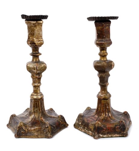 Lot 686 - Pair of early 18th century Continental carved...