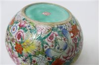Lot 49 - Early 20th century Chinese export famille rose...
