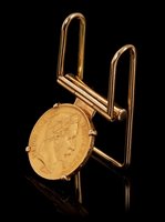 Lot 448 - Cartier 18ct gold money clip with a Napoleon...