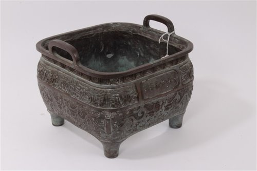 Lot 802 - Chinese bronze archaic style vessel, rounded...