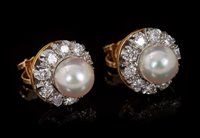 Lot 479 - Pair of cultured pearl and diamond cluster...