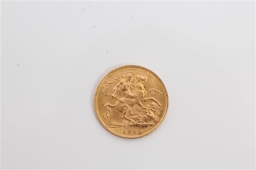 Lot 65 - G.B. gold Half Sovereign George V - 1915. EF...