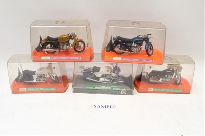 Lot 2750 - Selection of Guiloy and Nacoral boxed motorcycles (x 8), plus an unboxed selection - including Britains (qty