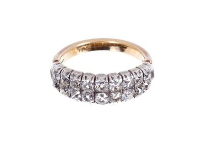 Lot 587 - Two row diamond ring