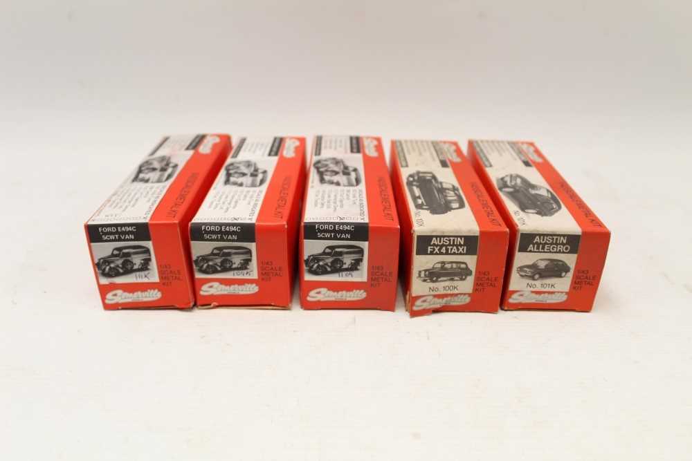 Miniature Somerville Models 1:43 - Fordson 5CWT Van - Pneus India Tyres - Orange - N°107