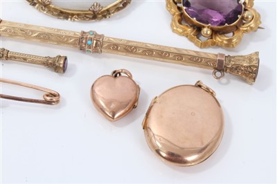 Lot 3224 - Group of jewellery to include two Victorian propelling pencils, two lockets, three Victorian brooches, and a Victorian torque bangle