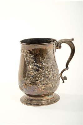 Lot 220 - George III silver mug of baluster form