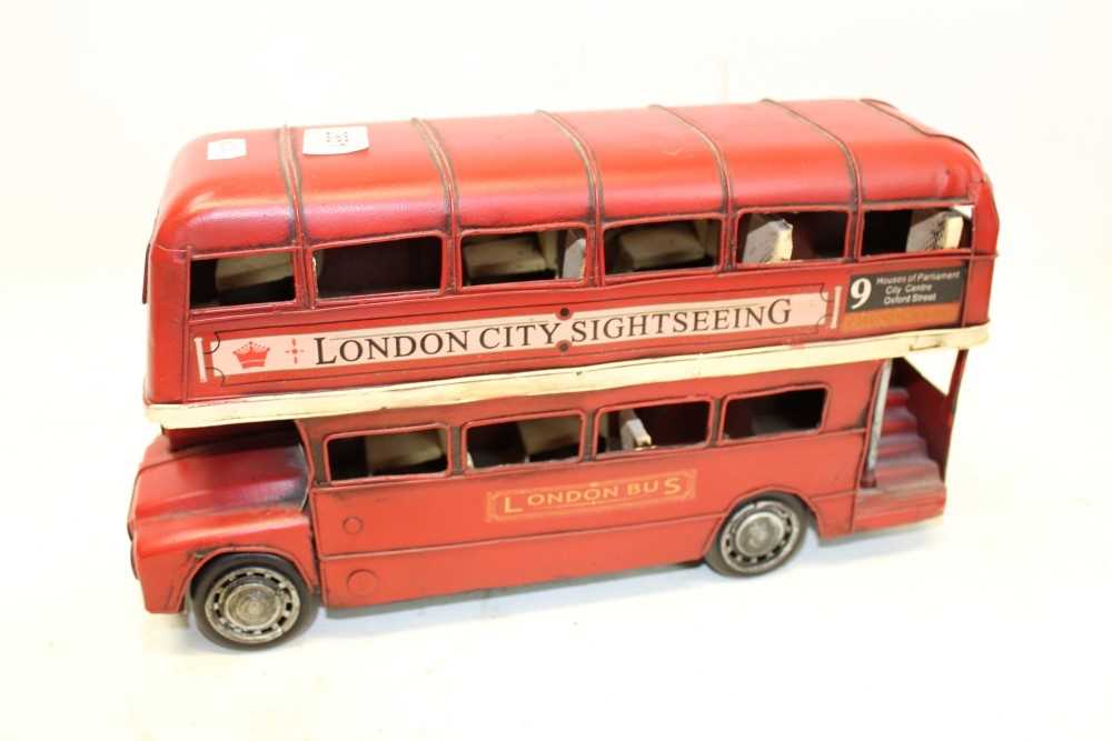 Lot 88 - Contemporary model of a red double decker London bus 'London City Sightseeing'