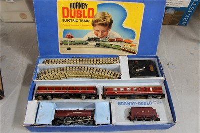 Lot 2900 - Railway – Hornby Dublo Electric Train Set, LT 25 LMR 8F 2-8-0 – both boxed