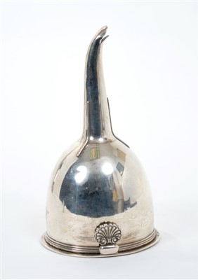 Lot 356 - George IV silver wine funnel, London 1826