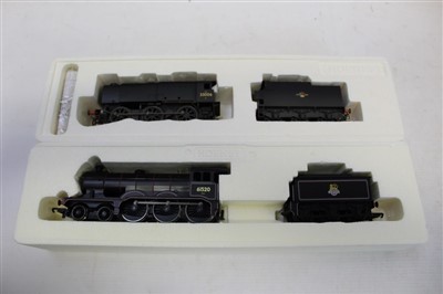 Lot 2813 - Railway – Hornby 00 gauge BR 4-6-0 Class B12/3 locomotive ‘61520’ R2102A, BR 0-6-0 Class Q1 locomotive 33006 R2344A, both boxed (2)