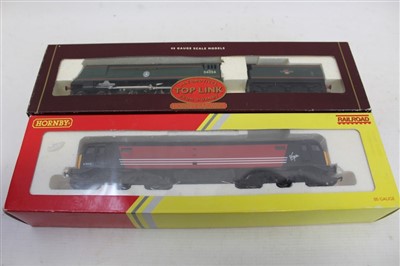 Lot 2814 - Railway – Hornby 00 gauge Virgin Railways Class 47, R2677, BR 4-6-2 locomotive Battle of Britain Class ‘Lord Beaverbrook’ R310, both boxed (2)