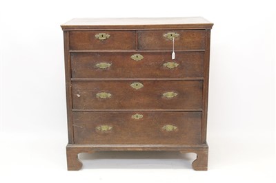 Lot 1639 - George I / II oak chest of drawers