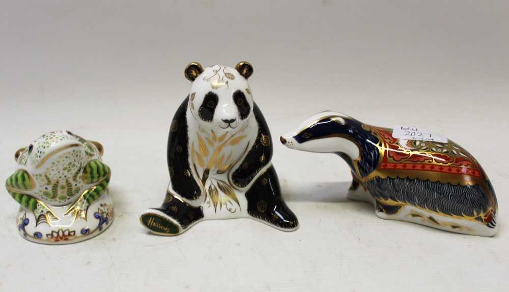 Lot 2027 - Three Royal Crown Derby limited edition paperweights – Harrods Giant Panda, no. 90 of 250, Riverbank Beaver no. 4858 of 5000 and Toad no. 2048 of 3500, all boxed