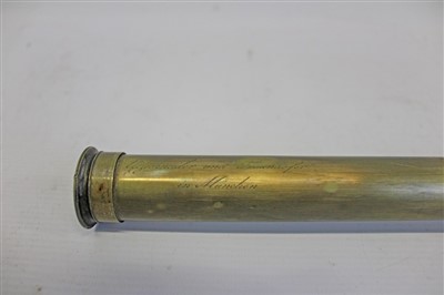 Lot 3501 - Late 19th / early 20th century German brass three-draw telescope with wooden body and separate lens cover, signed – Utzschneider und Fraunhofer in Mûnchen