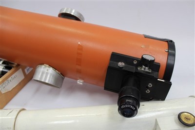 Lot 3514 - Collection of various telescopes, lenses and other items (qty)