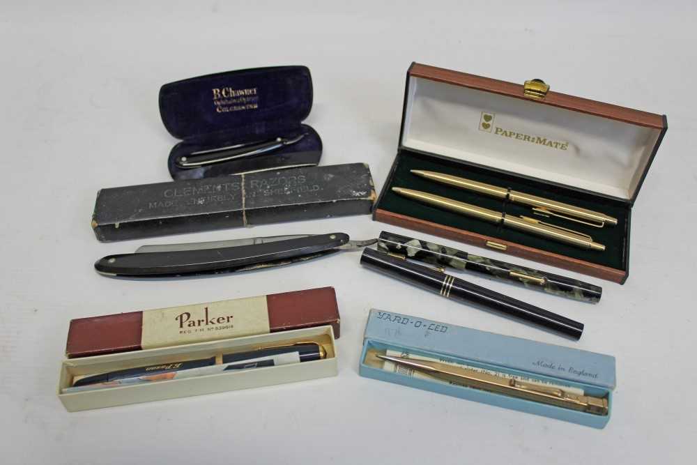 Lot 3517 - Collection of pens – including Parker, Osmiroid, Blackbird, Paper Mate ballpoint pen and propelling pencil set Yard-O-Led pencil, together with two razors