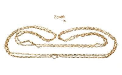 Lot 679 - Gold (9ct) belcher chain