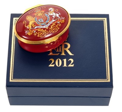 Lot 69 - HM Queen Elizabeth II, The Diamond Jubilee Christmas 2002 presentation Halcyon Days enamel box
