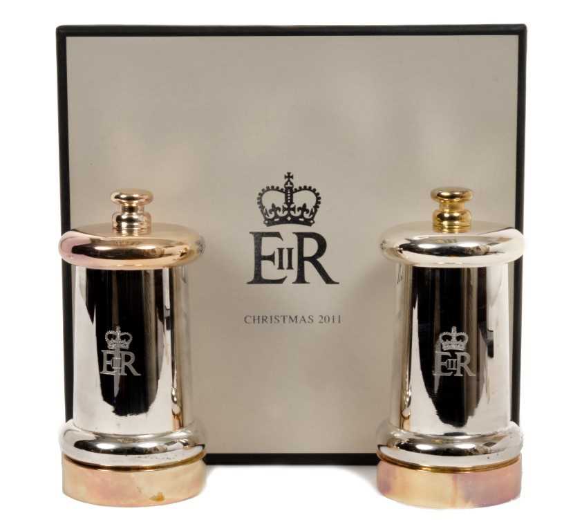 Lot 74 - HM Queen Elizabeth II, Royal Christmas gift 2011, pair silver plate salt and pepper grinders