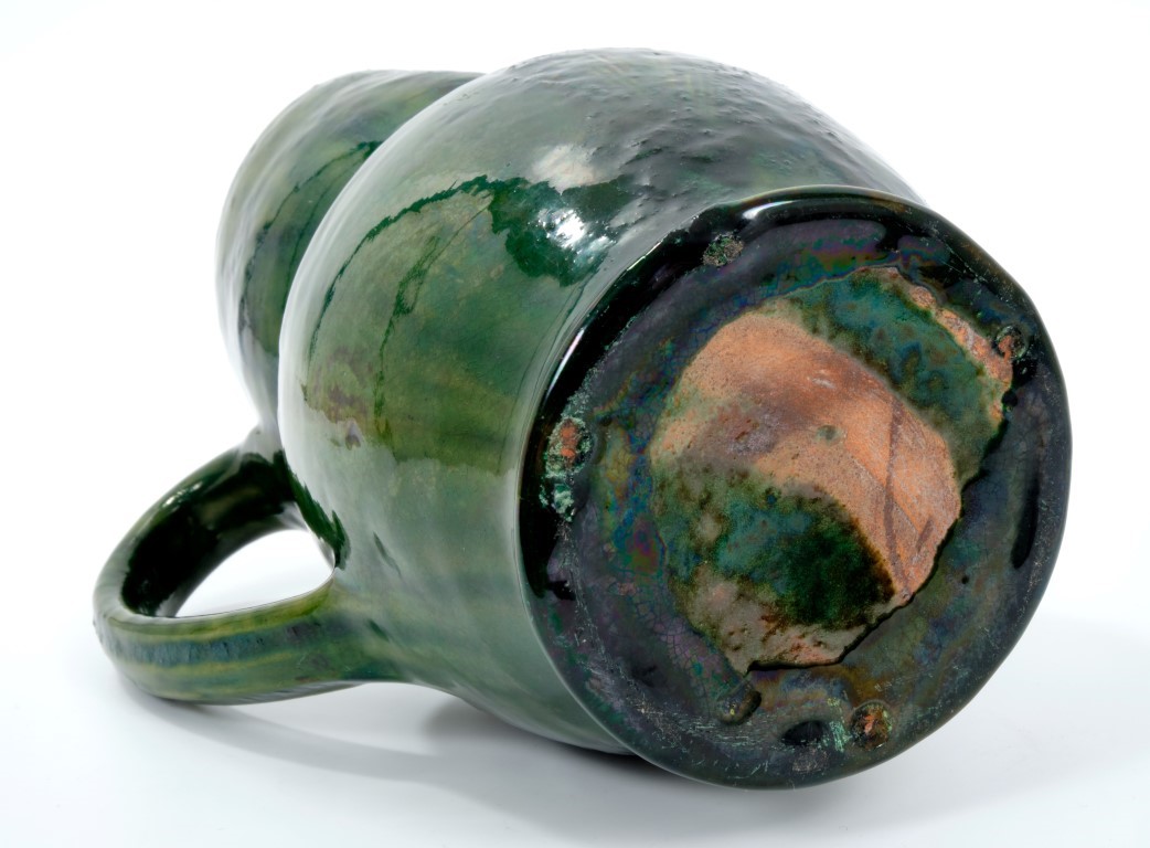 Lot 261 Late 19th century Farnham pattern pottery