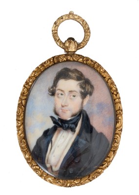 Lot 768 - English School, early 19th century portrait miniature on ivory of a gentleman