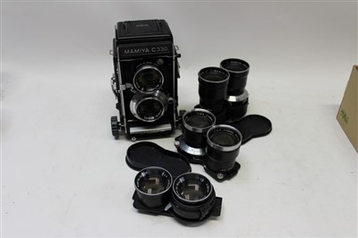 Lot 3622 - Mamiya C330 camera with four lenses – F18cm 1:4.5, F105mm 1:3.5, F135 1:4.5 and F80mm 1:2.8