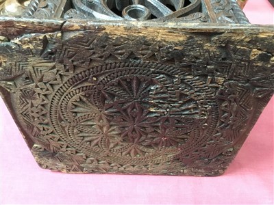 Lot 820 - 18th century Continental carved oak casket