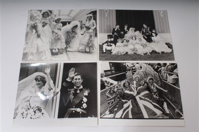 Lot 101 - The Wedding of The Prince and Princess of Wales 1981, collection of official wedding and press photographs
