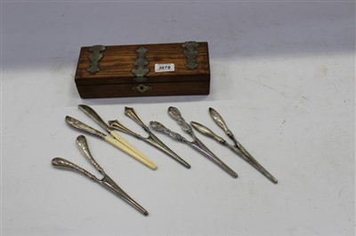 Lot 3678 - Five Victorian and later silver mounted glove stretchers in Victorian glovebox (6)