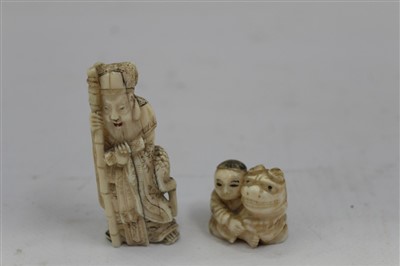 Lot 3688 - Late 19th / early 20th century carved ivory okimono