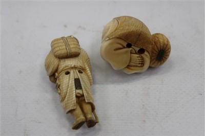 Lot 3686 - Meiji period Japanese carved ivory netsuke
