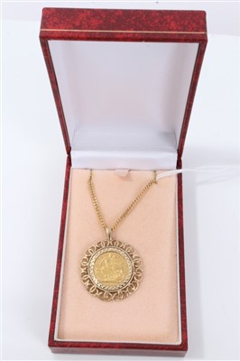 Lot 3302 - Victoria gold Sovereign pendant on chain