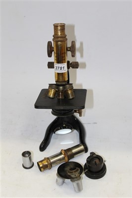 Lot 3781 - Early 20th Century Ernst Leitz Wetzler lacquered brass microscope