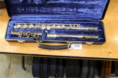 Lot 218 - Silvered flute by Artley, U.S.A.