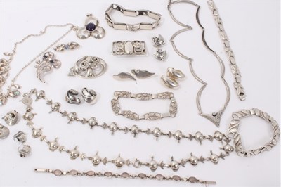 Lot 3400 - Collection of Danish and Norwegian silver and white metal jewellery