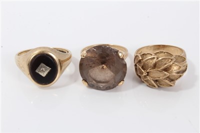 Lot 3434 - Three gold (9ct) rings