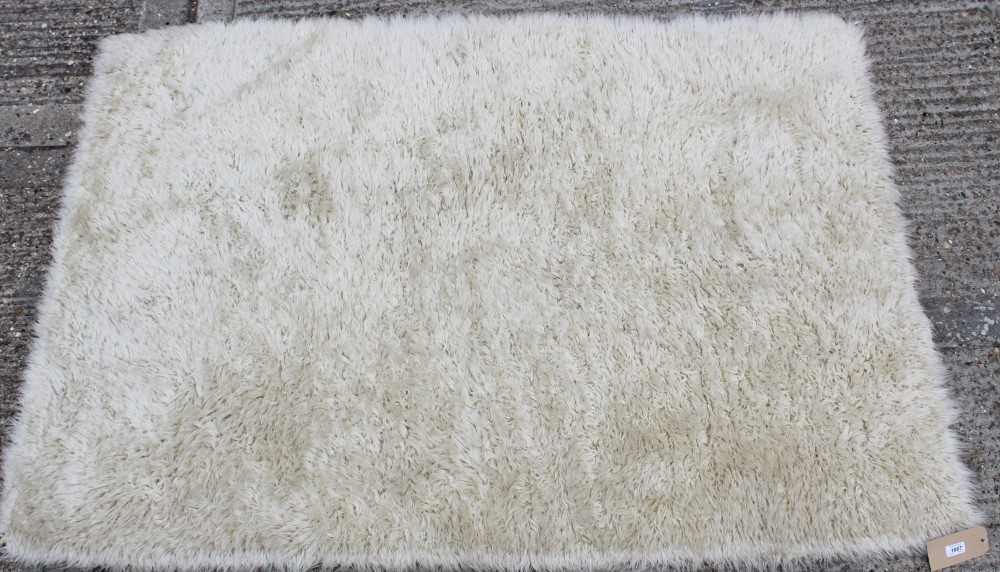 Lot 1667 - Angora white rug