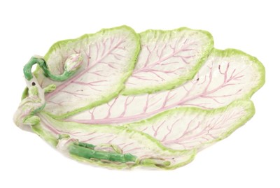Lot 173 - 18th century Longton Hall cabbage leaf-moulded dish with stalk handle, 21cm