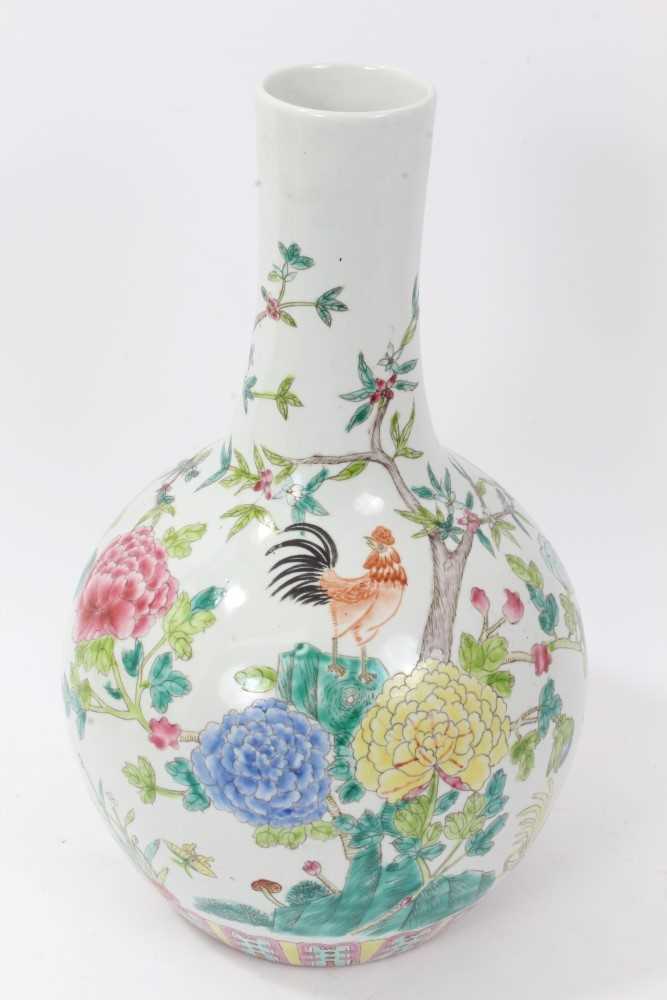 Lot 135 - 20th century Chinese bottle vase