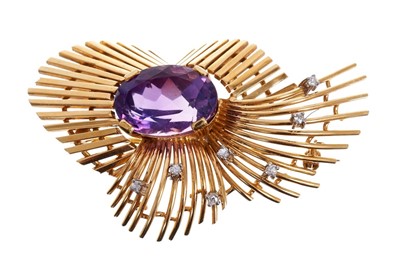 Lot 581 - Amethyst, gold and diamond brooch