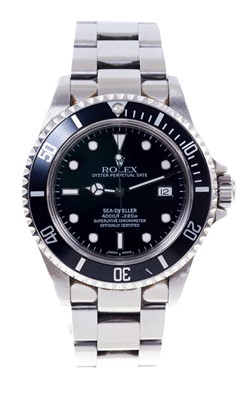 Lot 720 - Rolex Oyster Perpetual Sea-Dweller 4000 stainless steel wristwatch, model 16600. Serial No. Y510092