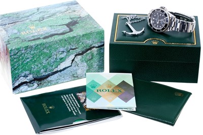 Lot 720 - Rolex Oyster Perpetual Sea-Dweller 4000 stainless steel wristwatch, model 16600. Serial No. Y510092