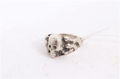 Lot 596 - White metal skull ring, believed to be a Nazi Wehrmacht ring