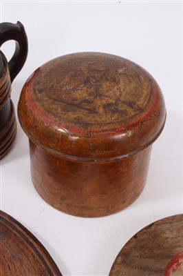 Lot 848 - Group of treen