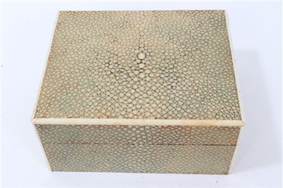 Lot 934 - Late 19th / early 20th century shagreen and ivory box