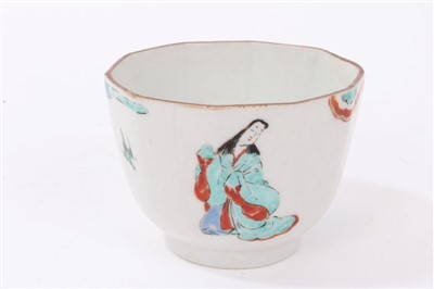 Lot 268 - 18th century English Kakiemon palette tea bowl of faceted form - possibly Chelsea Derby, 5cm