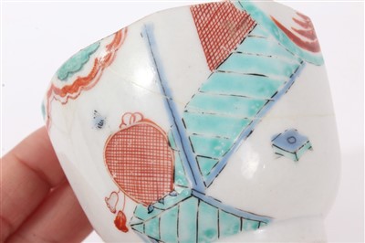 Lot 268 - 18th century English Kakiemon palette tea bowl of faceted form - possibly Chelsea Derby, 5cm